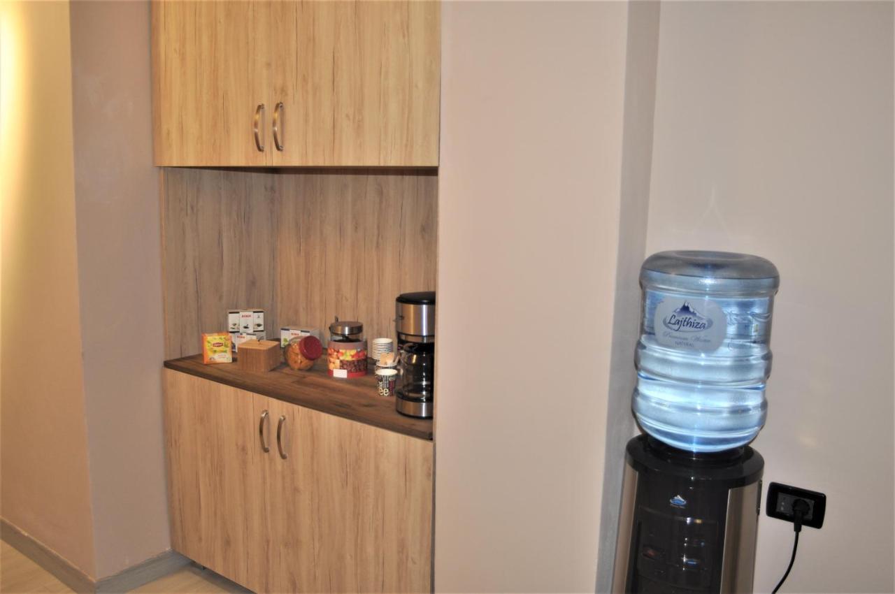 Bliri Executive Suite 地拉那 外观 照片